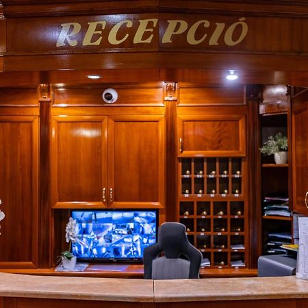 Hotel Barbakan ペーチ エクステリア 写真