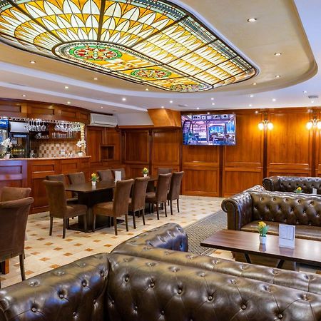 Hotel Barbakan ペーチ エクステリア 写真