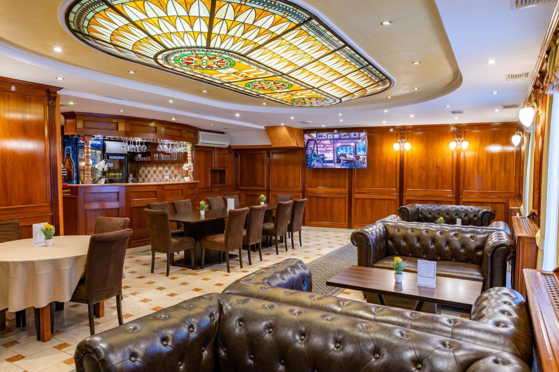 Hotel Barbakan ペーチ エクステリア 写真